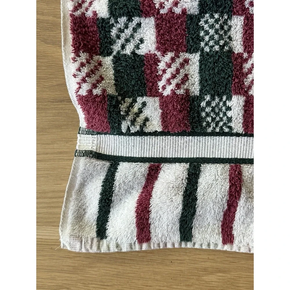 VTG Cotton Bath Towel Burgundy Green White Checked Plaid Border Stripe 42x25